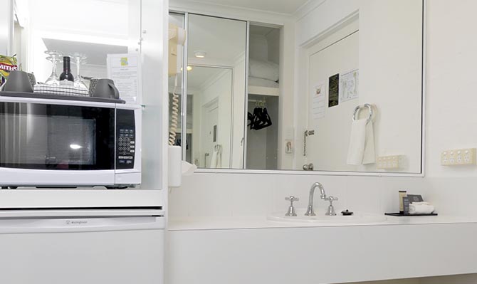 islander premium family spa room kitchen vanity